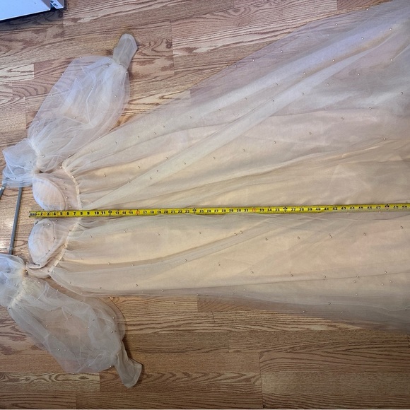 Elegant Cream Special‎ Occasion Dress with Timeless Design - Picture 9 of 9